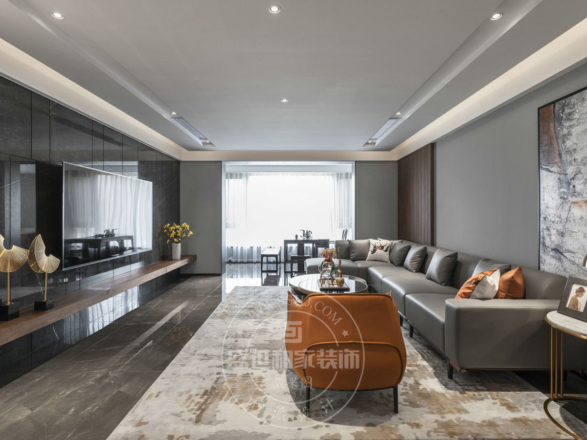 �F(xi��n)���L(f��ng)�b�ް����O(sh��)ӋЧ���D